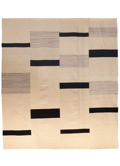 B&W kilim banneh